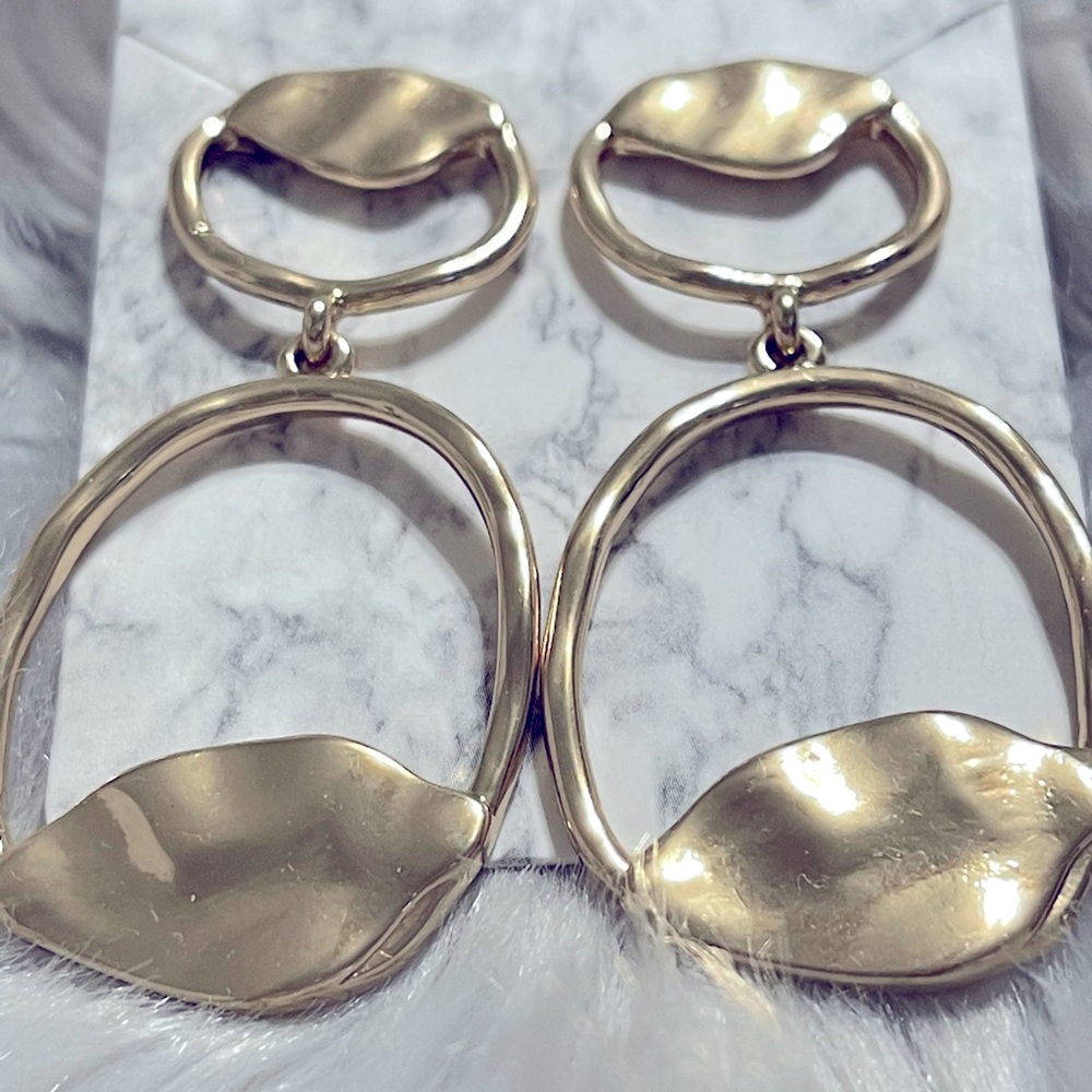 Earrings - Picture 3 of 3
